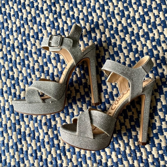 ❌SOLD❌Sam Edelman Silver Jordan Heels Sz 5.5 - Picture 4 of 8